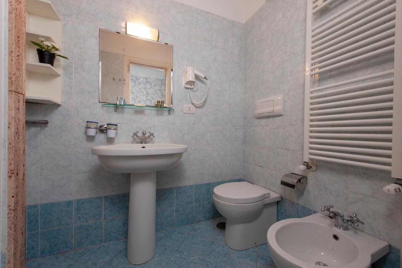 Arie Romane Guesthouse Εξωτερικό φωτογραφία