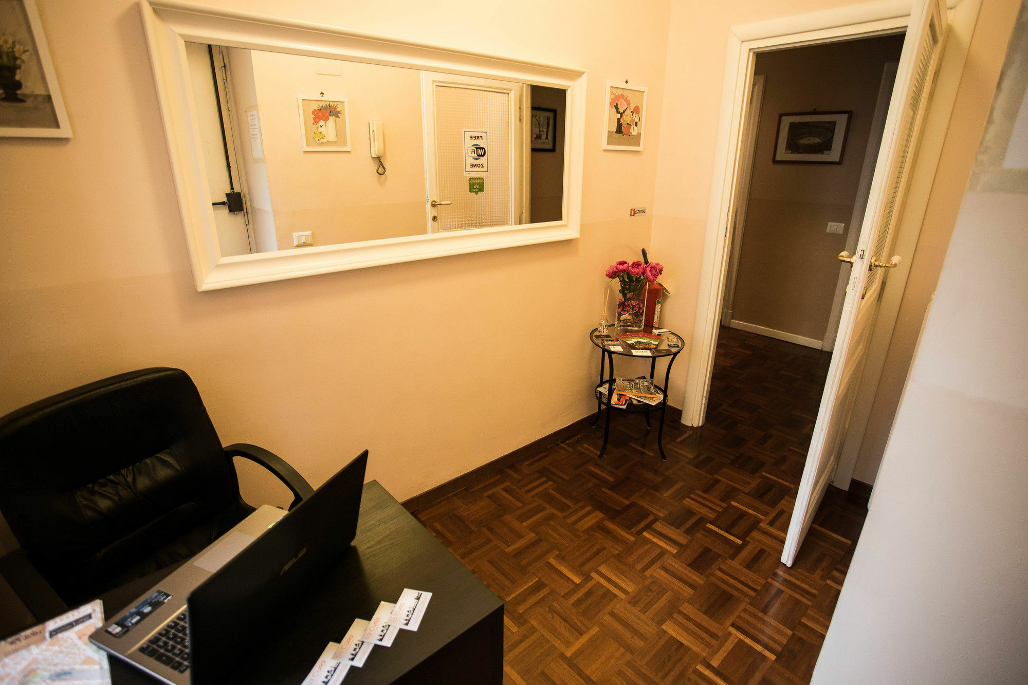 Arie Romane Guesthouse Εξωτερικό φωτογραφία